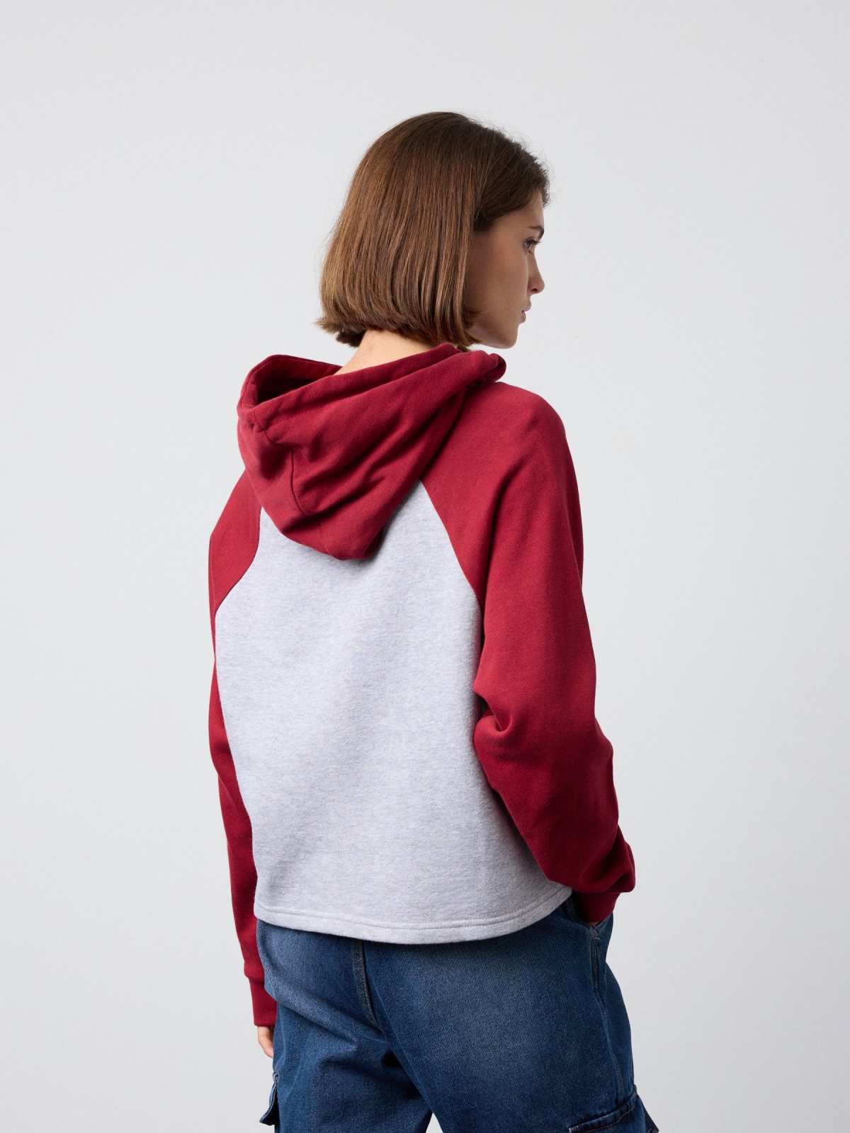 Embroidered hoodie garnet middle back view