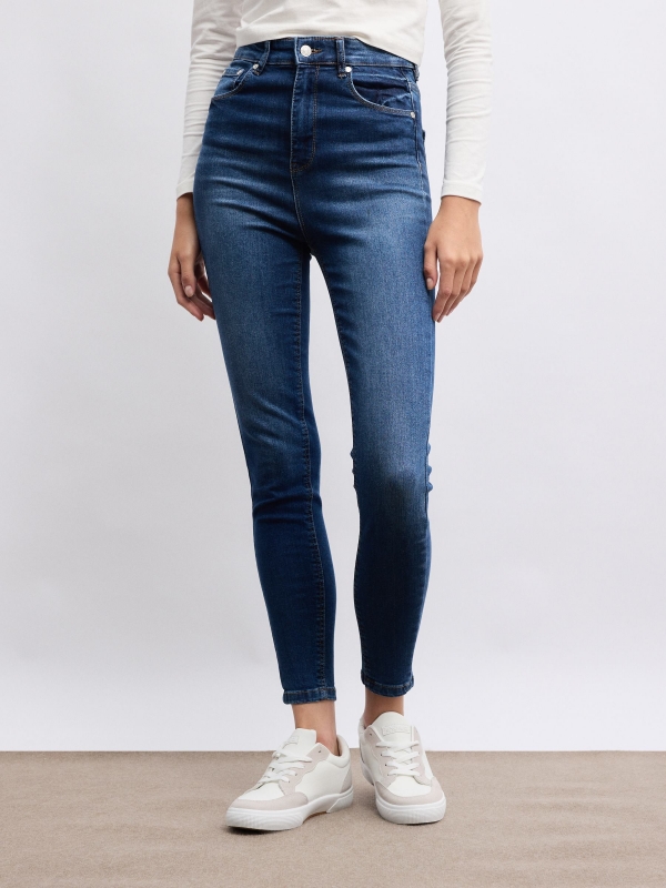 Jeans skinny azul cintura alta com cinco bolsos azul vista meia frontal