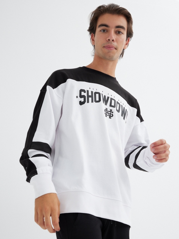  Sweatshirt Showdown branco