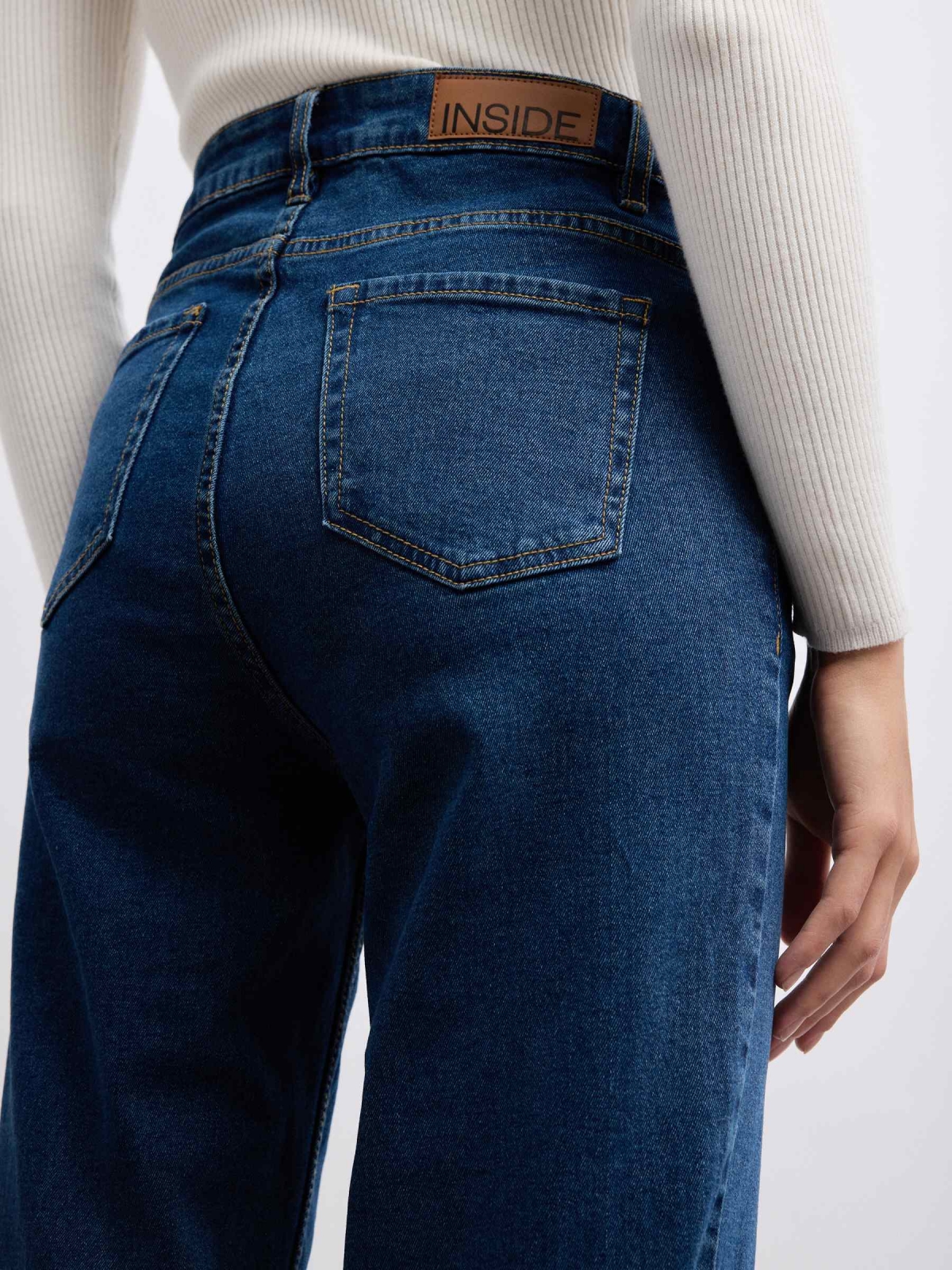 Mom slim denim light jeans dark blue detail view