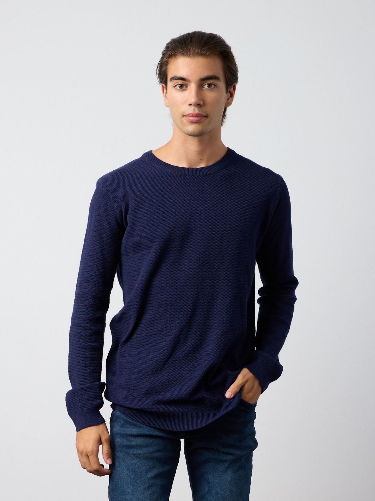 Basic crew neck jumper navy middle front view