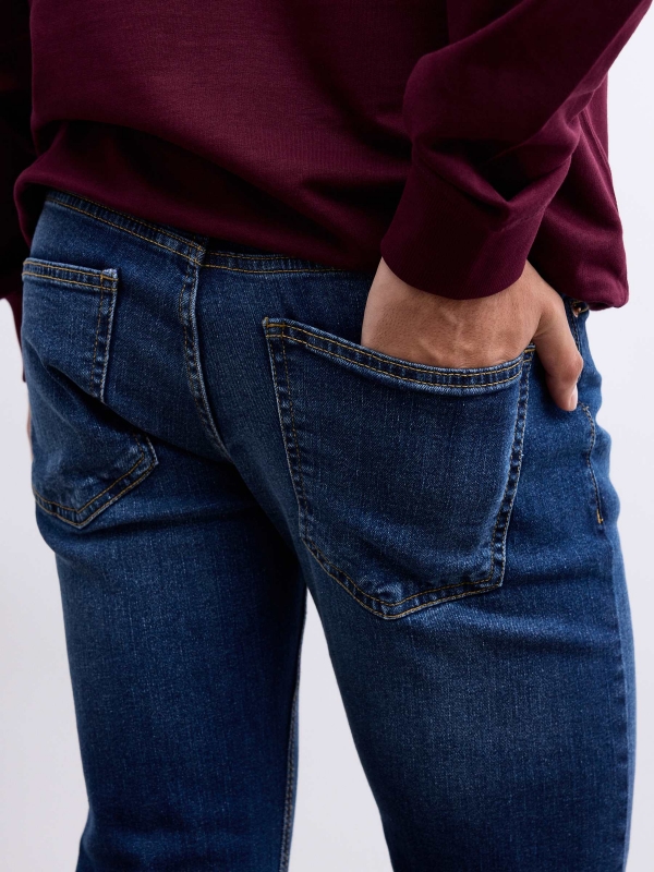 Regular basic jeans blue detail view