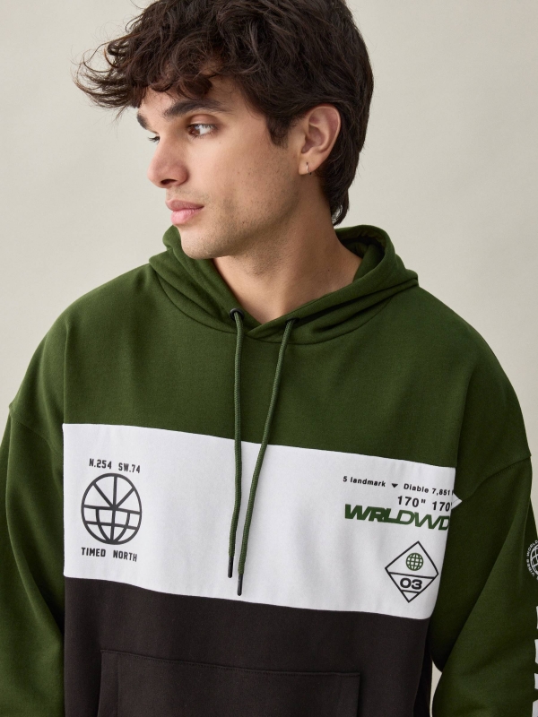  Sudadera pint grafica con color block verde oscuro