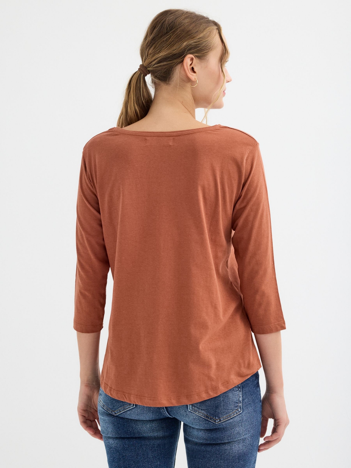 Ballance regular T-shirt brown middle back view