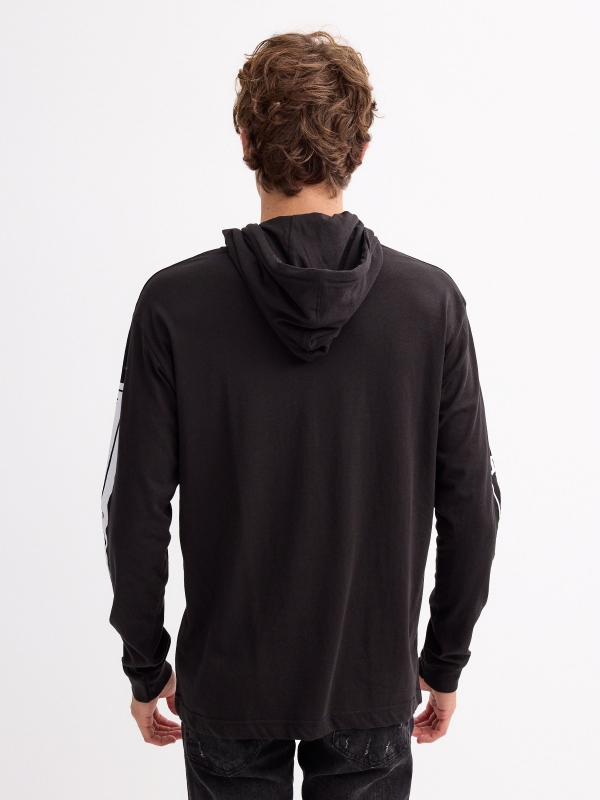 Printed hooded t-shirt black middle back view