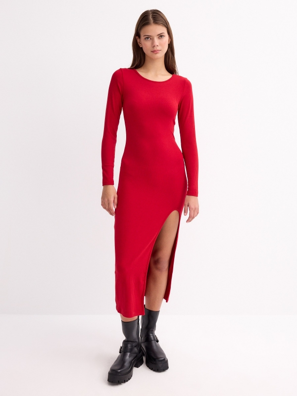 Midi dress with slit carmine middle front view