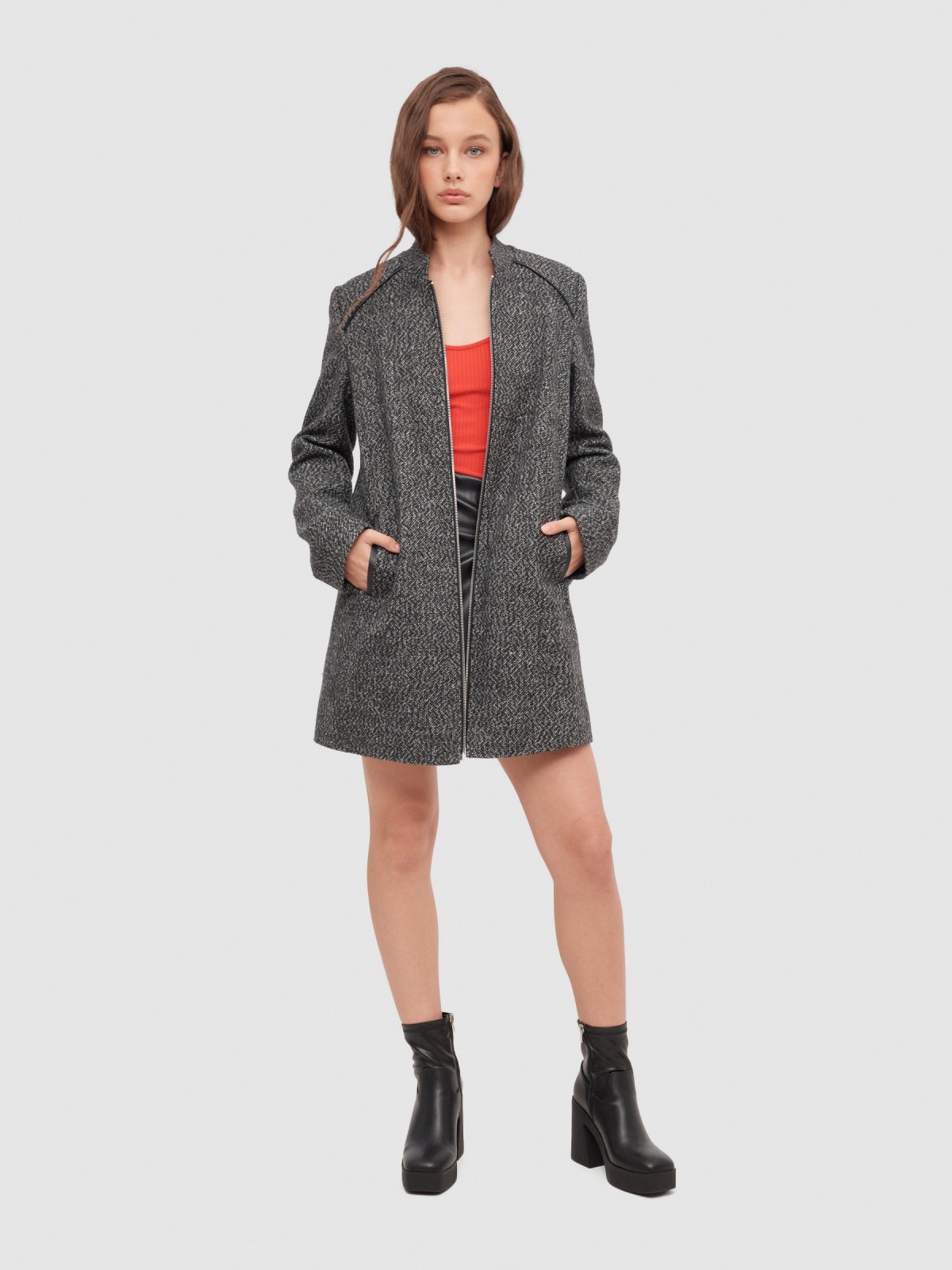 Grey tweed short coat with zipper black/beige middle back view