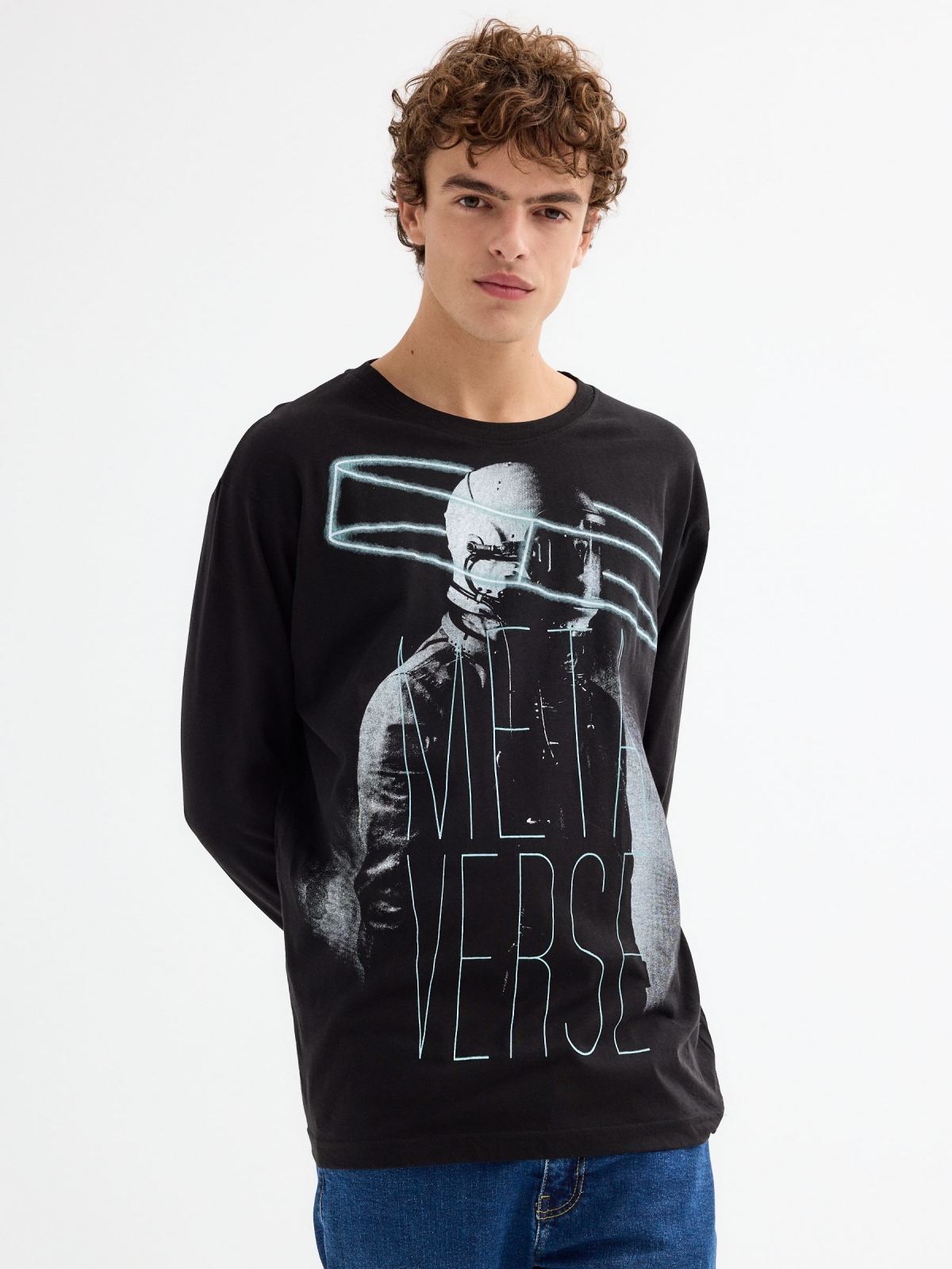 T-shirt Metaverse Astronaut preto vista meia frontal