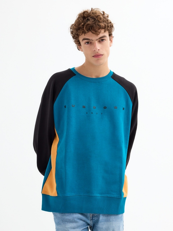 Sweatshirt de bloco de cor com texto preto vista meia frontal