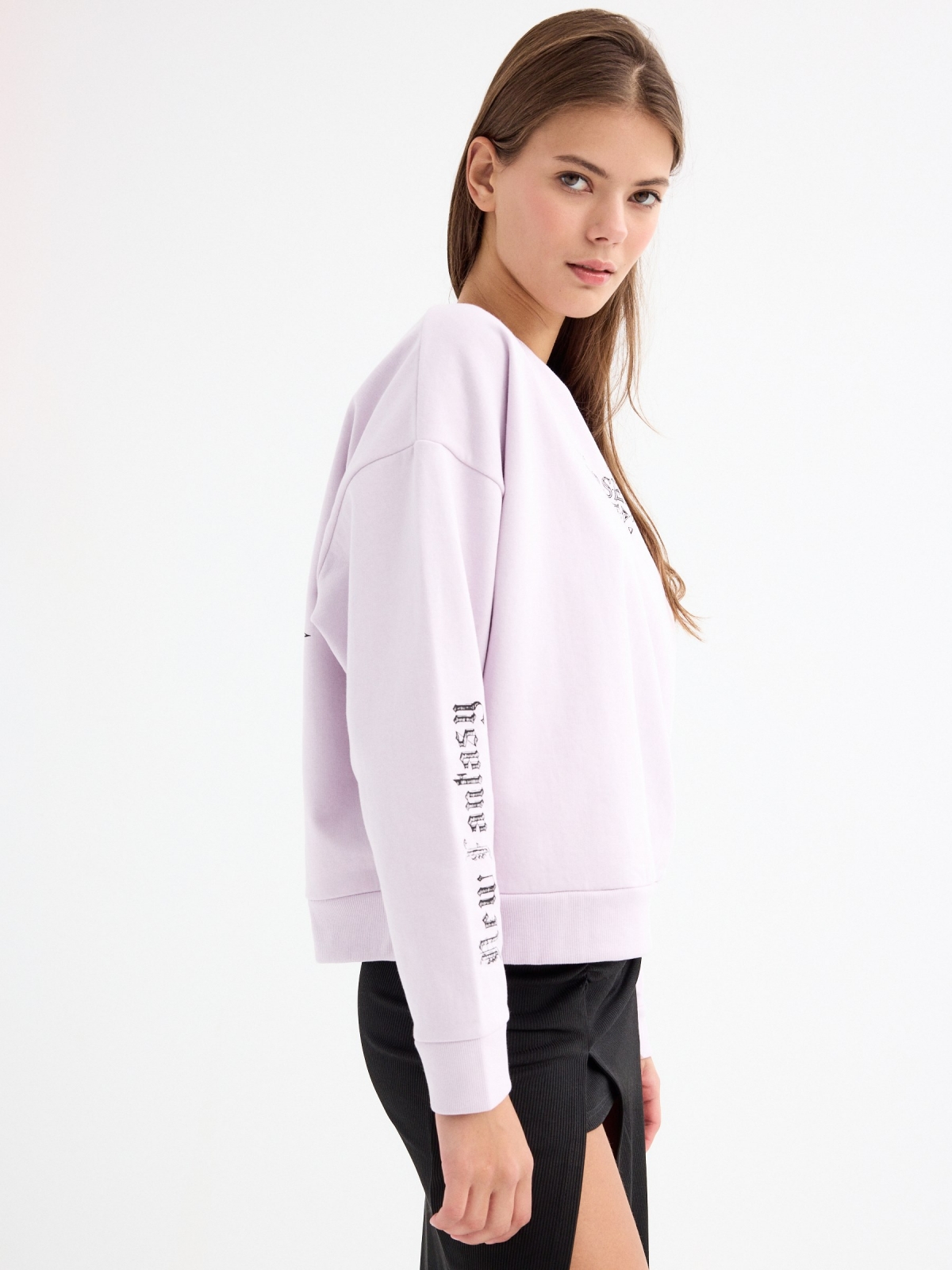 Chosen crop sweatshirt mauve detail view