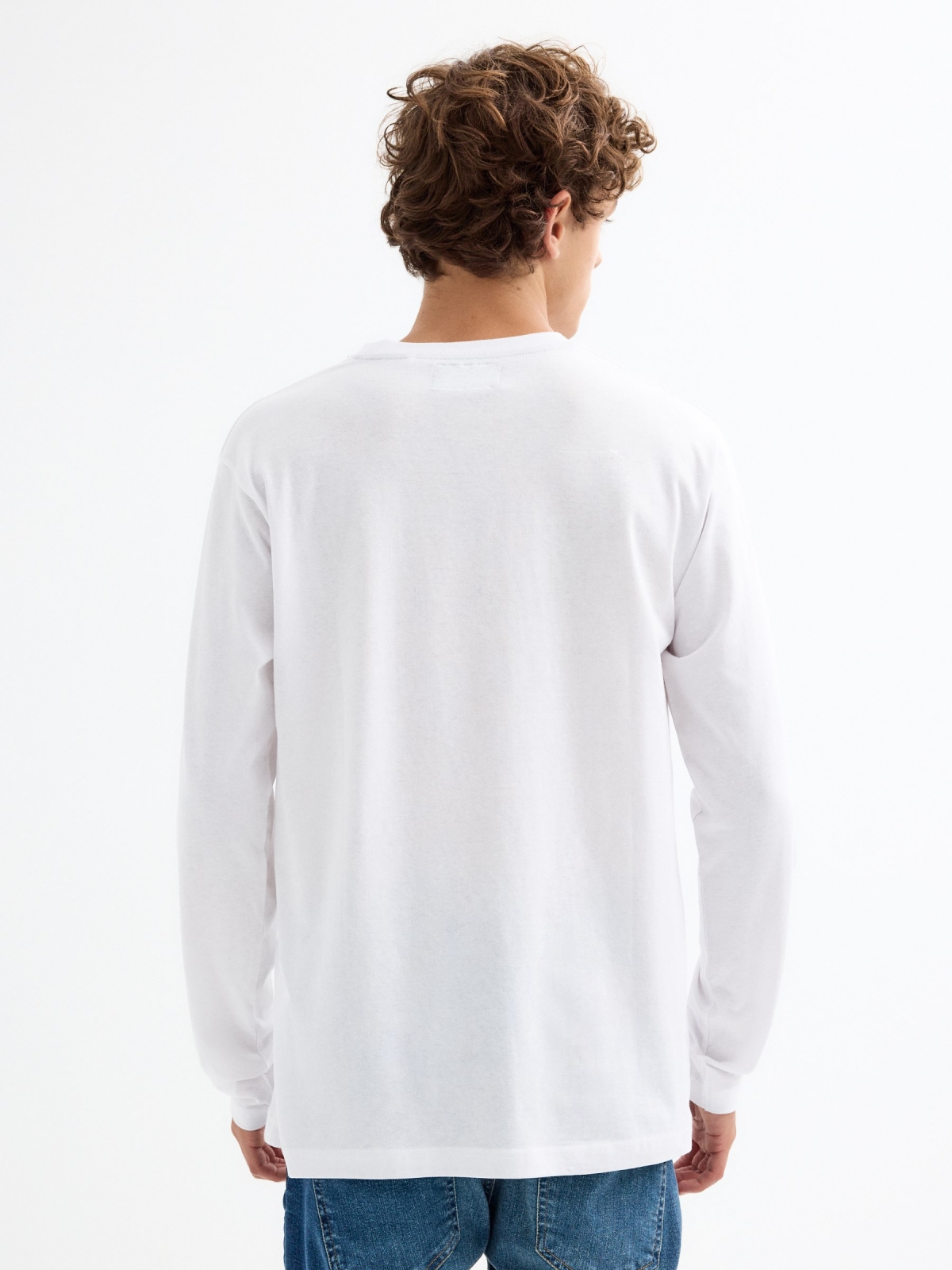 Long sleeve t-shirt white middle back view