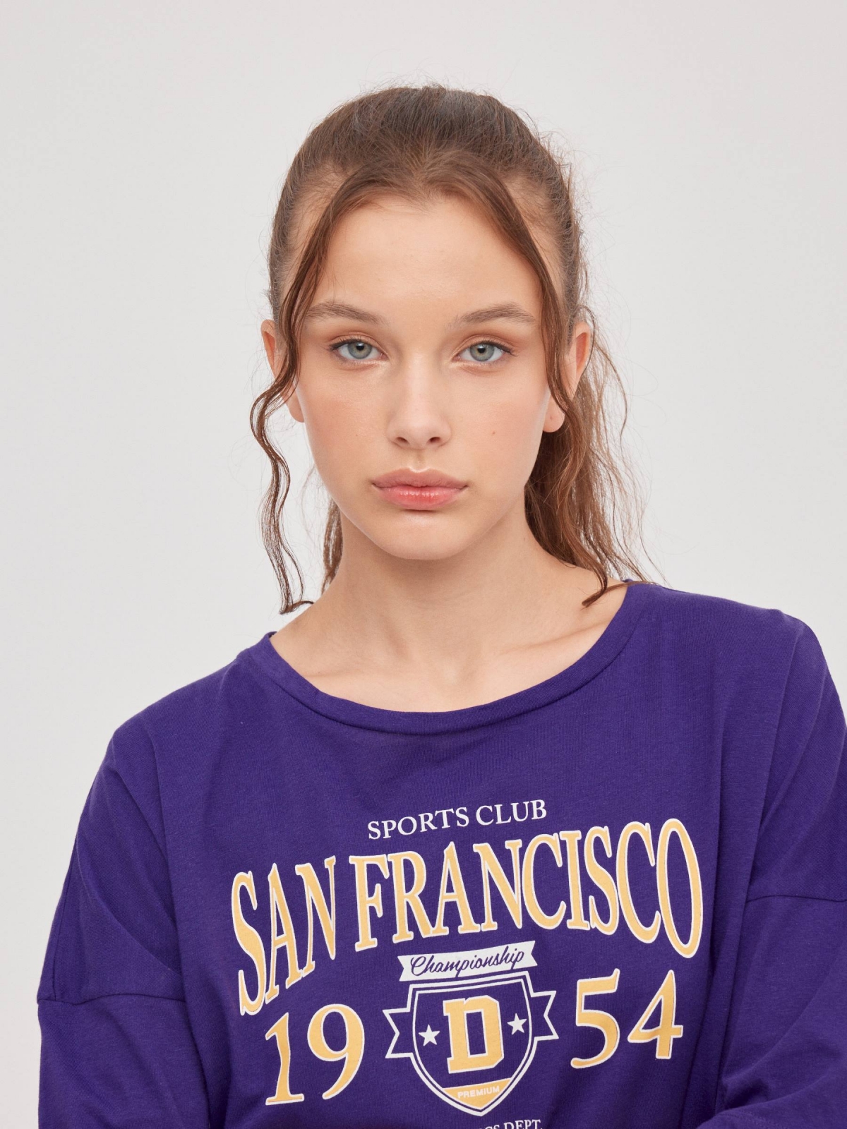 Camiseta San Francisco 1954 violeta vista detalle