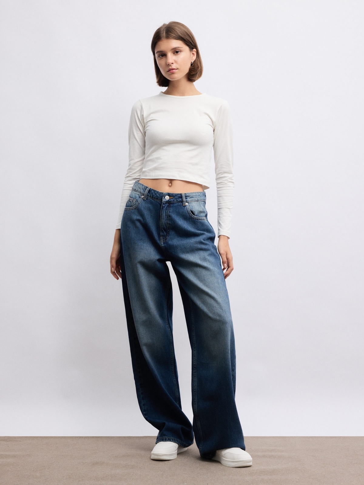 Wide Leg High Rise Jeans blue front view