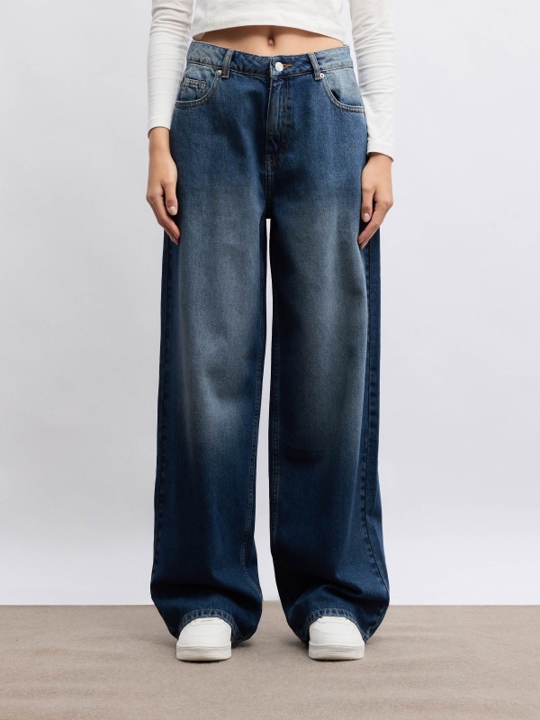 Wide Leg High Rise Jeans blue middle front view