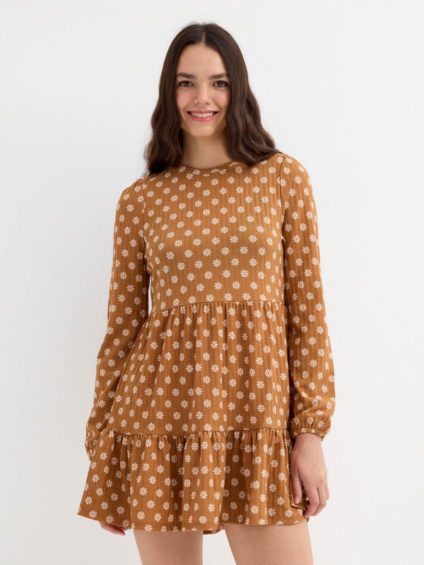 Ribbed daisy print dress cinnamon three-quarter front view