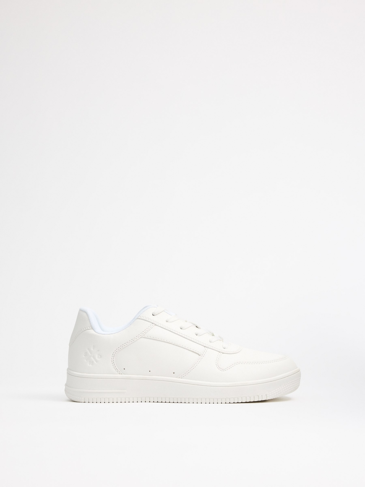 Basic casual combined sneaker white profile view