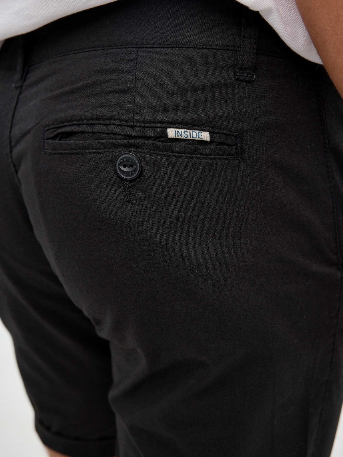 Poplin shorts black detail view