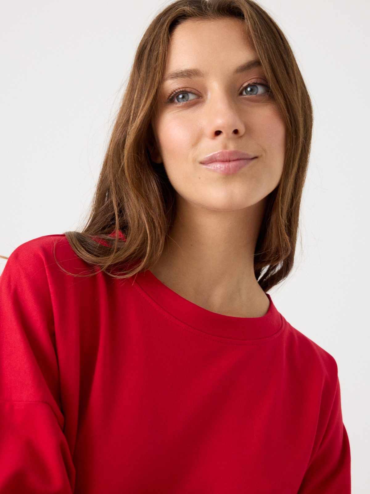 Basic oversized sweatshirt red detail view