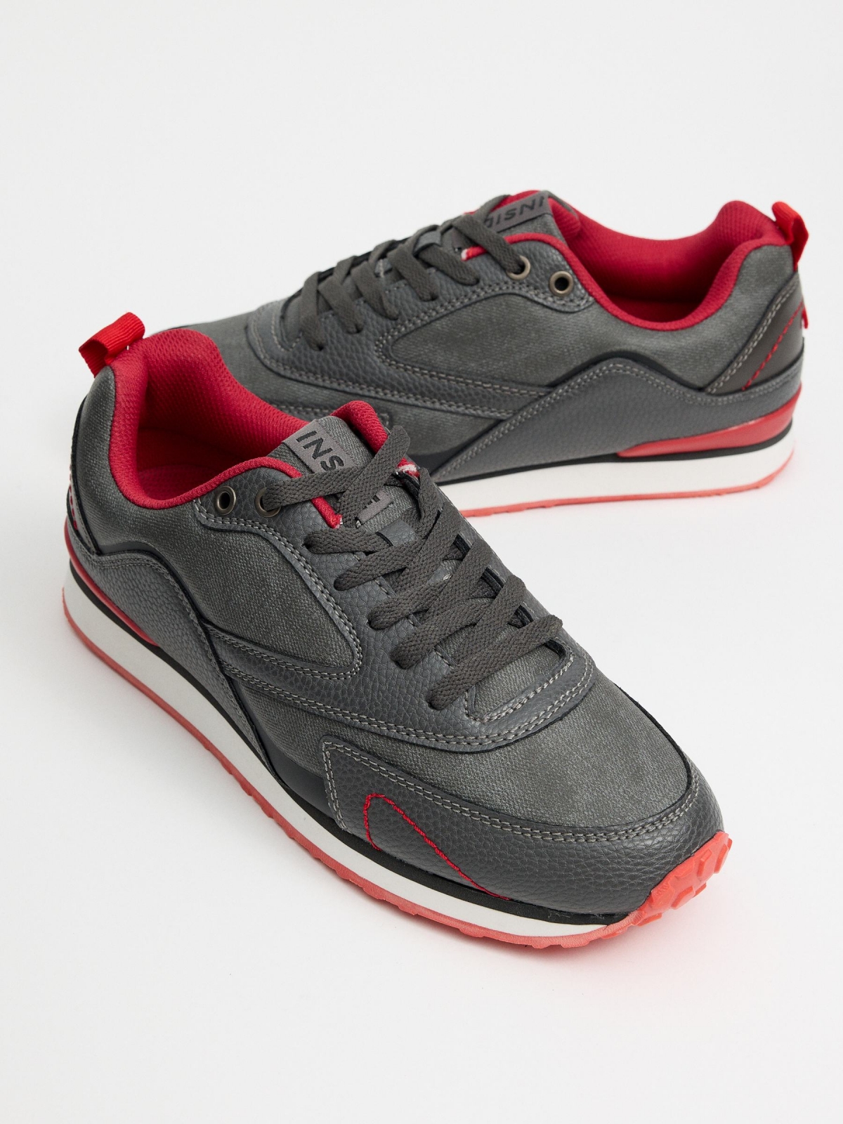 Casual multi-piece sneaker dark grey detail view