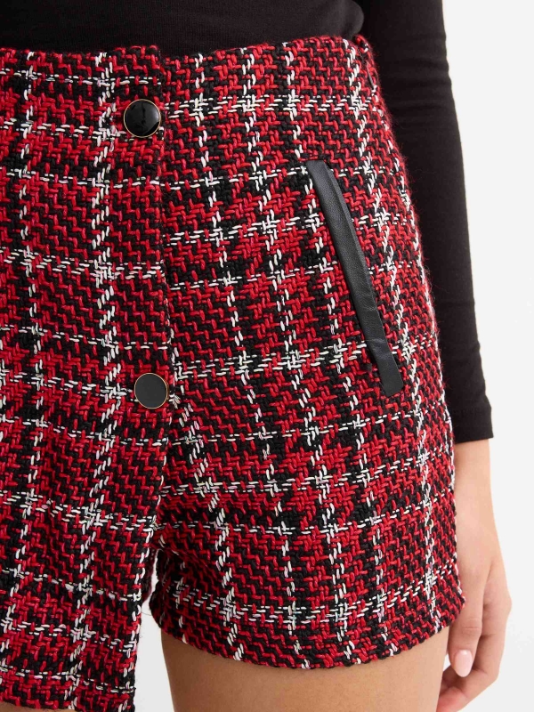 Skort tweed con botones rojo vista detalle