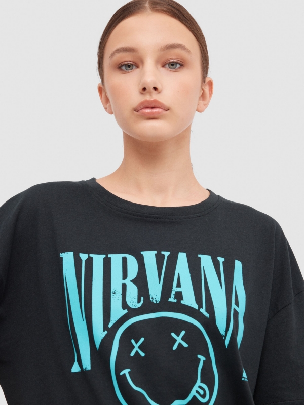 Camiseta Nirvana negro vista detalle