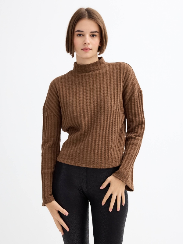 Long sleeve cream textured t-shirt brown middle front view