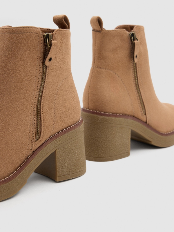 Basic ankle boots with wide camel heel beige detail view