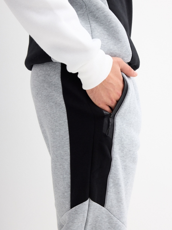 Block color jogger pants light grey detail view