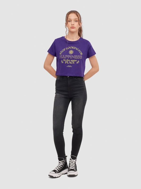 Camiseta crop Happiness violeta vista general frontal